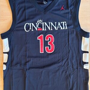 Rare Vintage Cincinnati Bearcats Jordan #13 Basketball Jersey Men's Size XL